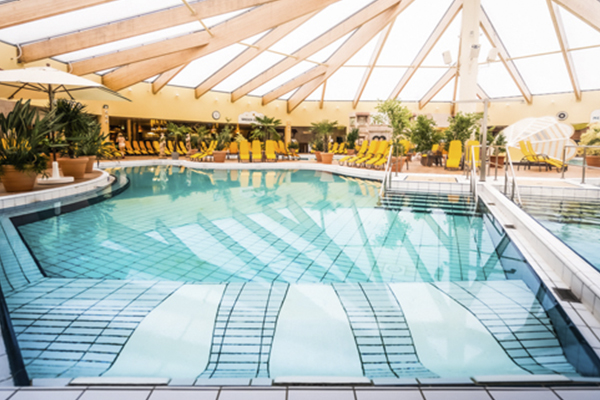 THERMAL-SOLEBECKEN (innen) Sole 3% | ca. 34°C